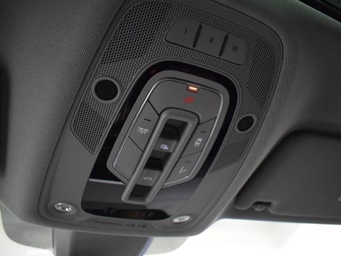 Used 2018 Audi Q5 2.0T Premium Plus w/ Premium Plus Package image 33