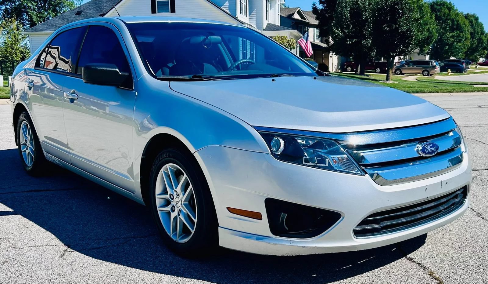Used 2012 Ford Fusion S FWD image 1