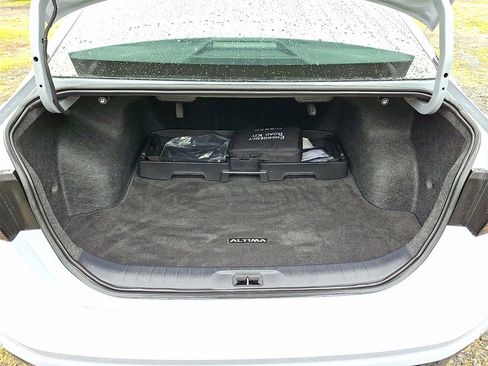 Used 2024 Nissan Altima 2.5 SR image 27