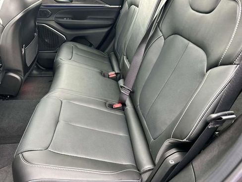 New 2025 Jeep Grand Cherokee Overland w/ Adv Protech Group III AWD/4WD image 8
