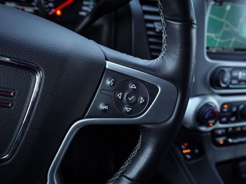 Used 2020 GMC Yukon XL SLT w/ Open Road Package image 23