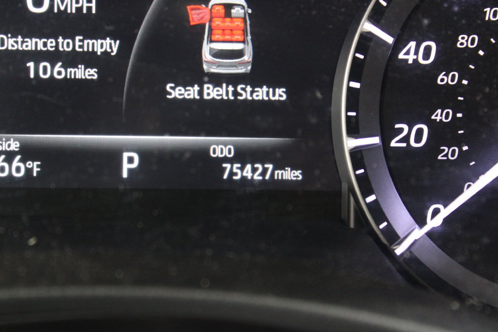 Used 2020 Toyota Highlander XLE FWD image 23