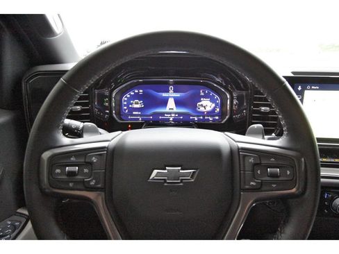 Used 2025 Chevrolet Silverado 1500 ZR2 w/ Technology Package AWD/4WD image 15