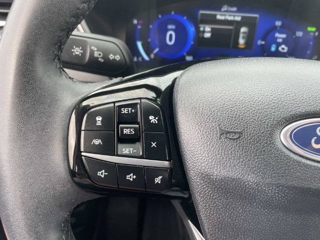 Used 2022 Ford Escape SEL w/ Technology Package FWD image 37