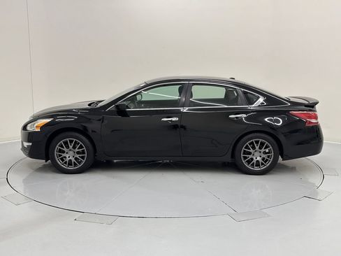 Used 2013 Nissan Altima 2.5 SV FWD image 3