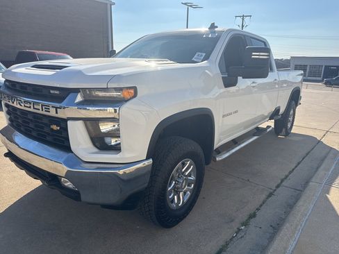 Used 2021 Chevrolet Silverado 2500 LT w/ Convenience Package image 1