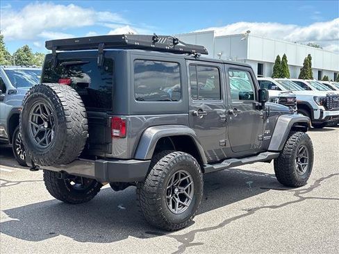 Used 2017 Jeep Wrangler Unlimited Sahara w/ Dual Top Group AWD/4WD image 2