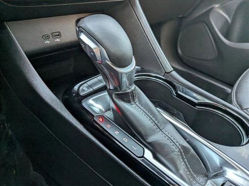 Used 2024 Buick Encore GX Sport Touring image 15