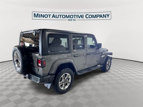 Used 2023 Jeep Wrangler Unlimited Sahara w/ Dual Top Group AWD/4WD image 9