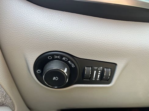 Used 2022 Jeep Compass Latitude image 22