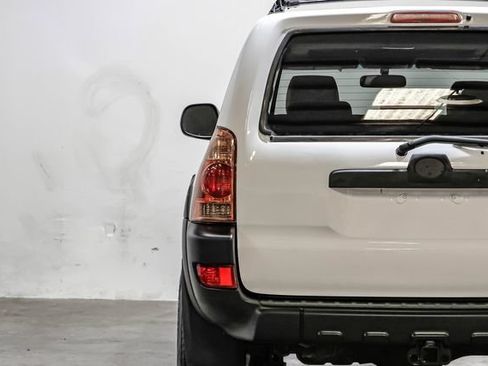 Used 2003 Toyota 4Runner SR5 RWD image 36