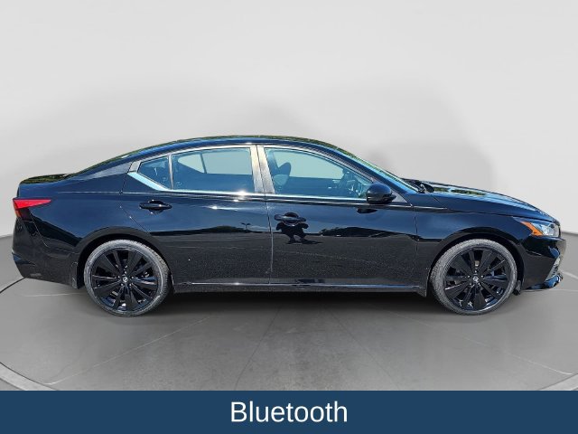 Used 2020 Nissan Altima 2.5 SR w/ Premium Package FWD image 3