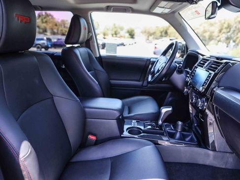 Certified 2024 Toyota 4Runner TRD Off-Road Premium w/ Off Road Premium Plus Package AWD/4WD image 17
