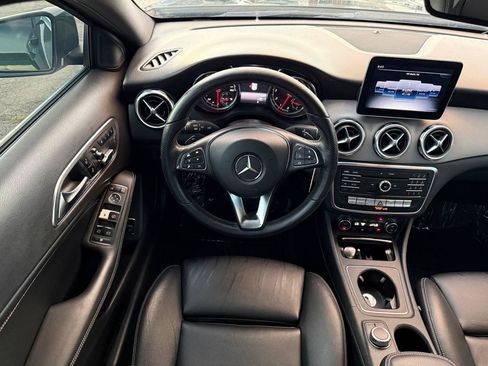 Used 2019 Mercedes-Benz GLA 250 image 40