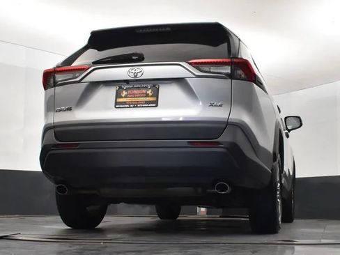 Used 2024 Toyota RAV4 XLE FWD image 13