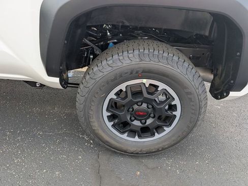 New 2026 Toyota Tacoma TRD Off-Road w/ TRD Off Road Upgrade Package AWD/4WD image 25