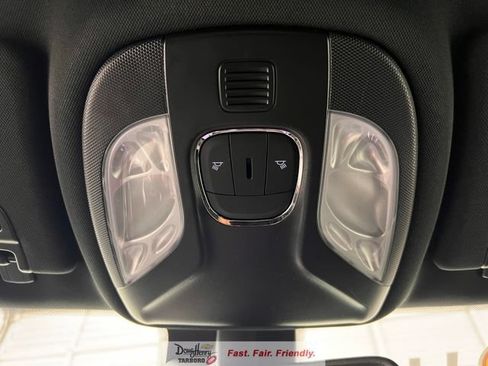 Used 2025 Jeep Compass Trailhawk AWD/4WD image 47