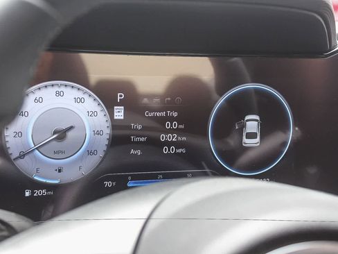 Certified 2025 Hyundai Elantra SEL FWD image 29