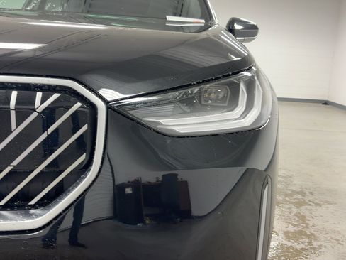 New 2026 BMW X3 xDrive30 w/ Premium Package image 9