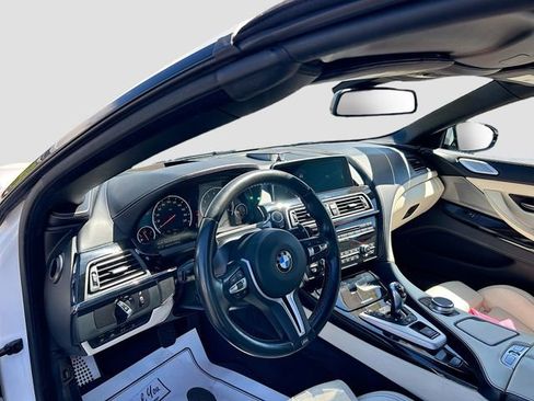 Used 2018 BMW M6 Convertible RWD image 5