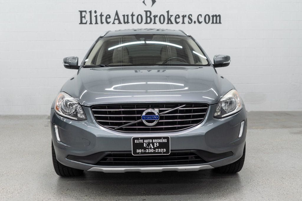 Used 2016 Volvo XC60 T5 Premier w/ Proximity Package FWD image 3