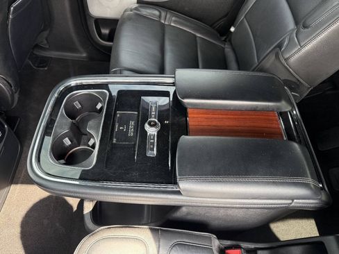 Used 2018 Lincoln Navigator Reserve w/ Technology Package AWD/4WD image 21