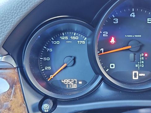 Used 2017 Porsche Macan image 13