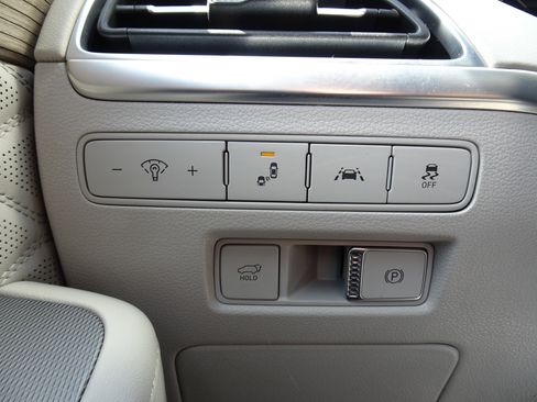 Used 2021 Hyundai Palisade Calligraphy image 29