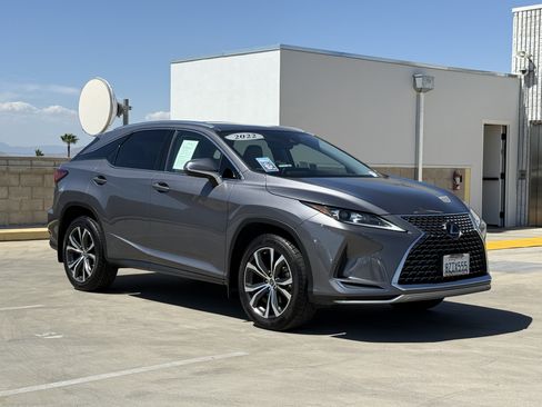 Certified 2022 Lexus RX 350 FWD w/ Premium Package image 2