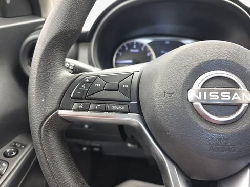 Used 2022 Nissan Kicks S FWD image 17