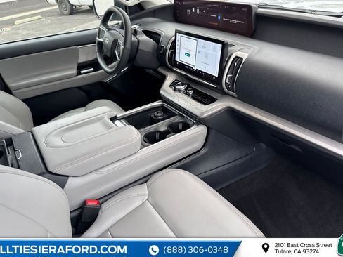 Used 2025 Ford Expedition Max Active image 22