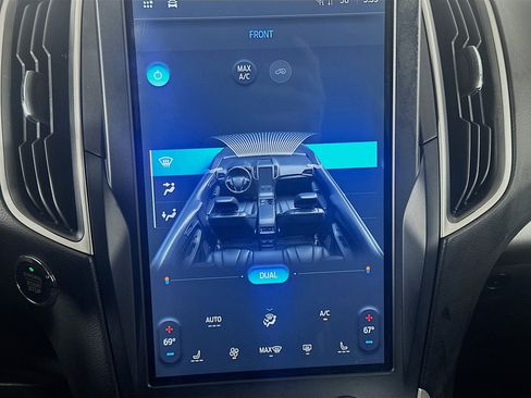 Used 2023 Ford Edge SEL image 24