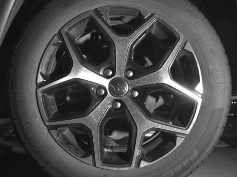 Used 2025 Jeep Compass Limited image 14