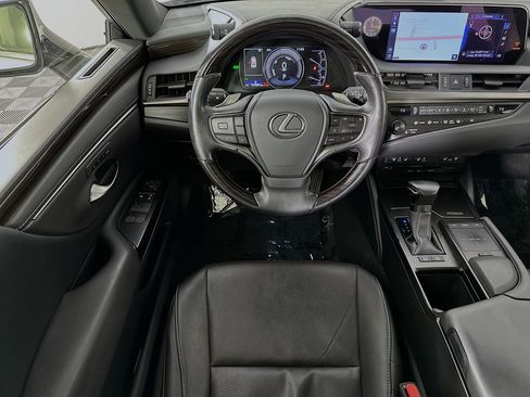 Used 2019 Lexus ES 300h image 24