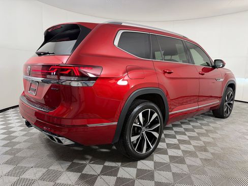 Used 2024 Volkswagen Atlas SEL Premium R-Line AWD/4WD image 8
