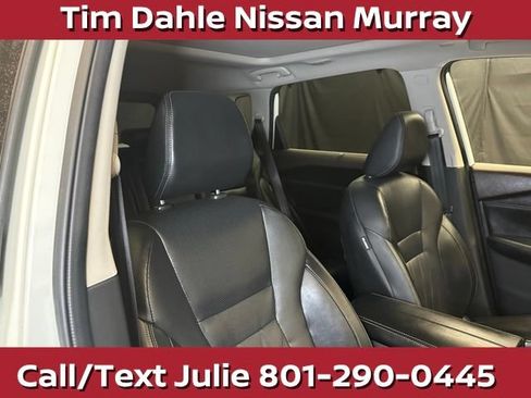 Used 2023 Nissan Rogue Platinum w/ Platinum Premium Package AWD/4WD image 16
