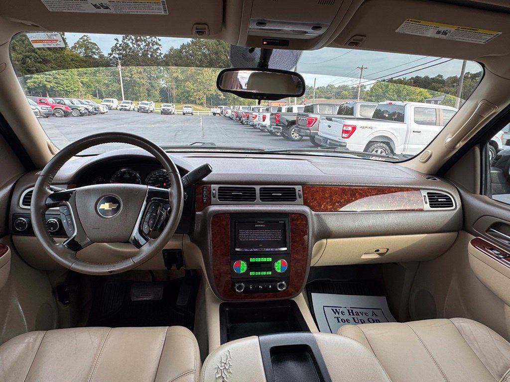 Used 2011 Chevrolet Tahoe LT AWD/4WD image 19