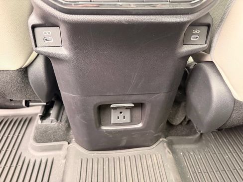 Used 2025 Toyota Grand Highlander AWD image 41