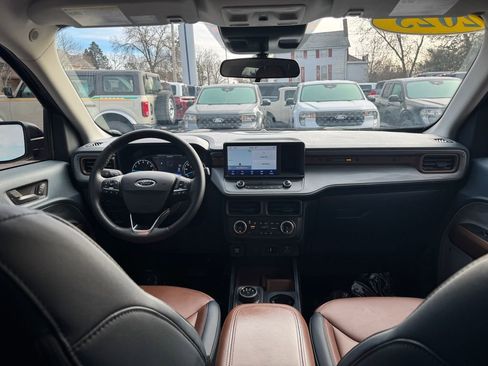 Used 2023 Ford Maverick Lariat w/ Lariat Luxury Package image 26