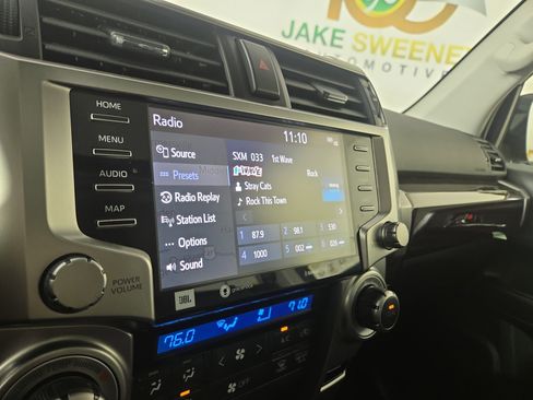 Used 2020 Toyota 4Runner Limited image 19