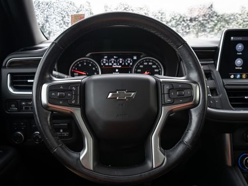 Used 2021 Chevrolet Tahoe Z71 w/ Z71 Off-Road Package AWD/4WD image 26