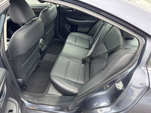 Used 2016 Subaru Legacy 2.5i Limited AWD/4WD image 9