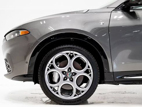 Used 2024 Alfa Romeo Tonale Ti AWD/4WD image 27