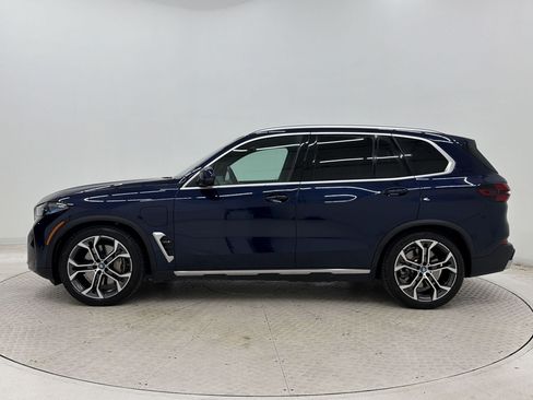Used 2024 BMW X5 xDrive50e w/ Premium Package AWD/4WD image 2