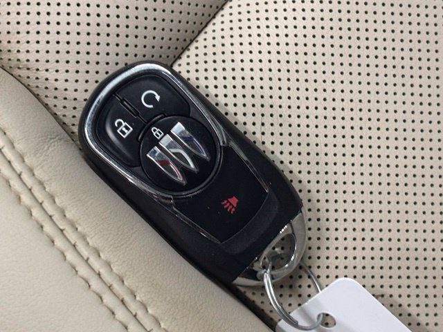 Used 2024 Buick Encore GX Avenir FWD image 37