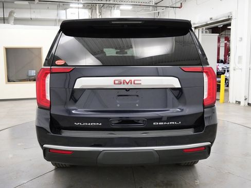 Used 2021 GMC Yukon Denali image 6