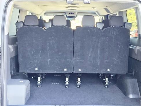 Used 2024 Ford Transit 350 XLT RWD image 29