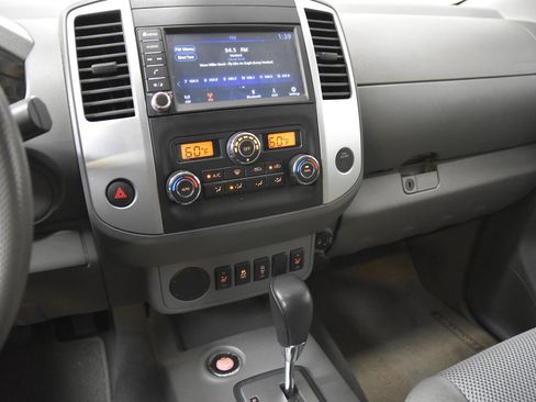 Used 2021 Nissan Frontier SV RWD image 20