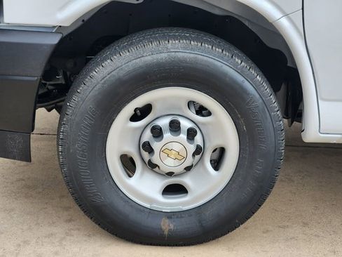 New 2026 Chevrolet Express 3500 LS RWD image 16