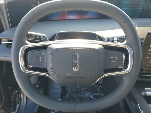 New 2026 Lincoln Nautilus Reserve image 16